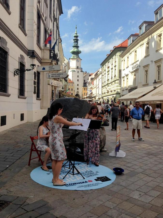 Nice Flat Under The Castle Bratislava Exterior photo