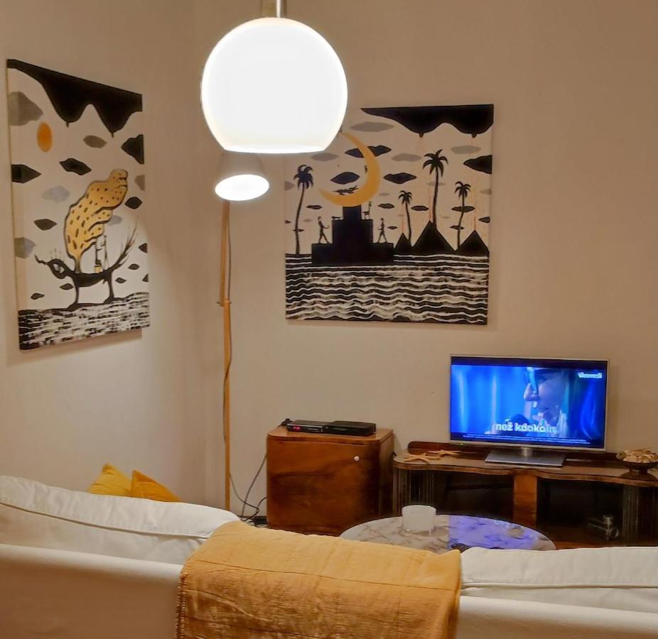 Nice Flat Under The Castle Bratislava Exterior photo
