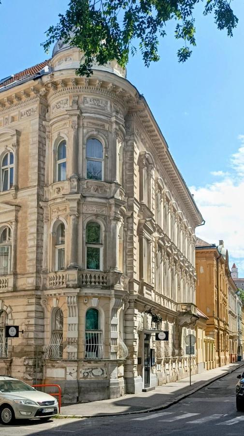 Nice Flat Under The Castle Bratislava Exterior photo